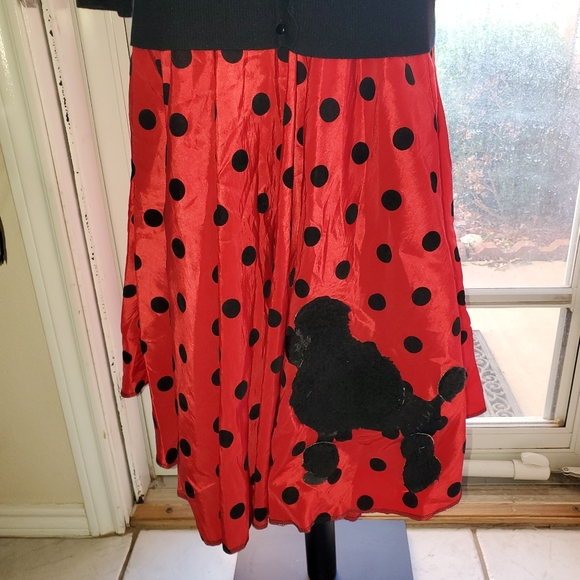 🎃Halloween🎃Red Taffeta Poodle Skirt Inc. Sweater & sara cov poodle brooch - Picture 2 of 16